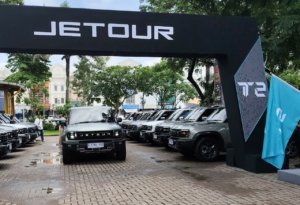 Lebaran Pakai Mobil Baru, Jetour Mulai Delivery T2 ke Konsumen