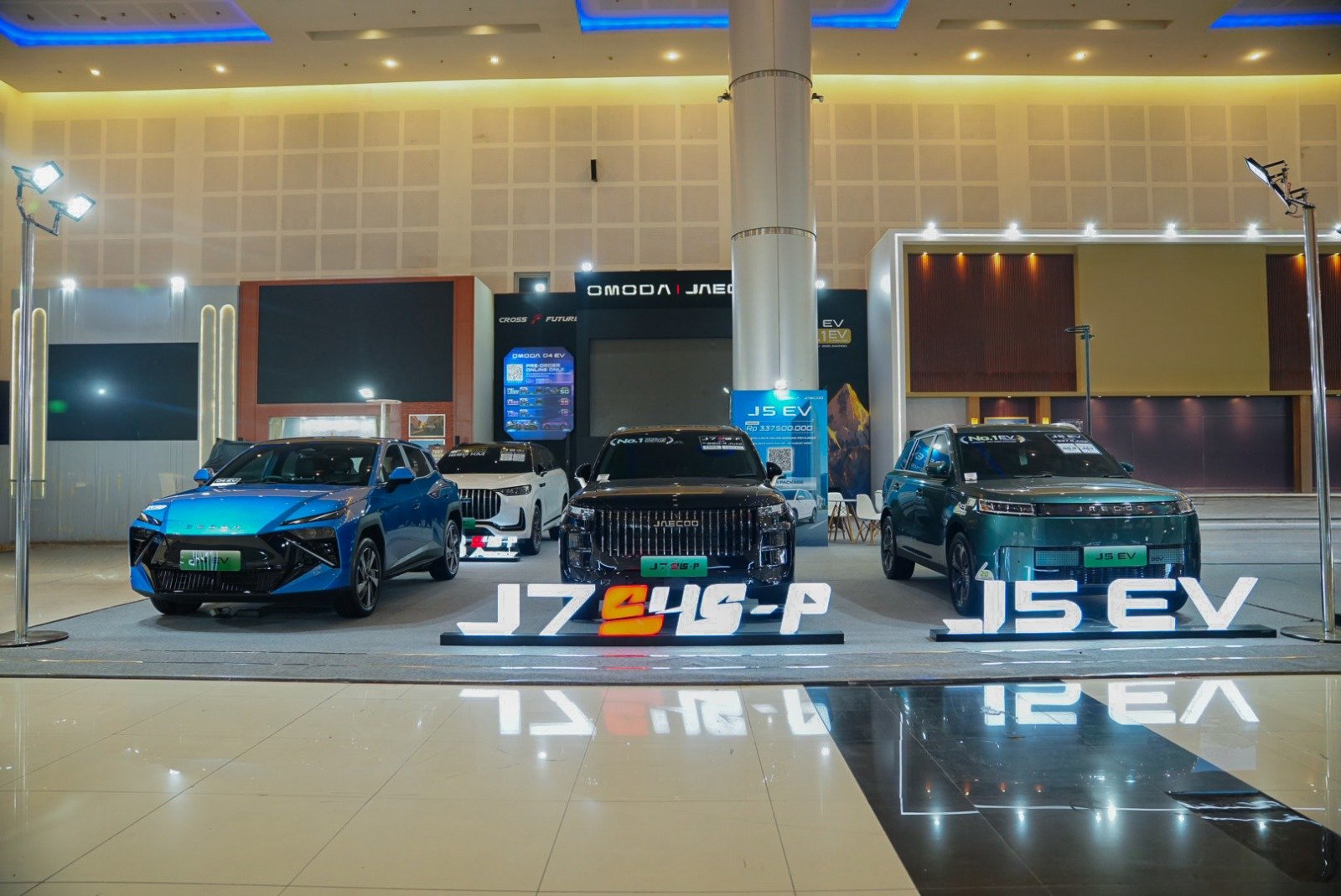 Omoda & Jaecoo Pamerkan Mobil Elektrifikasi di GIIAS Surabaya 2026
