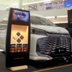 Toyota Hiace Premio Ultimate by Lombardi ini Interiornya Seharga Rp880 Juta